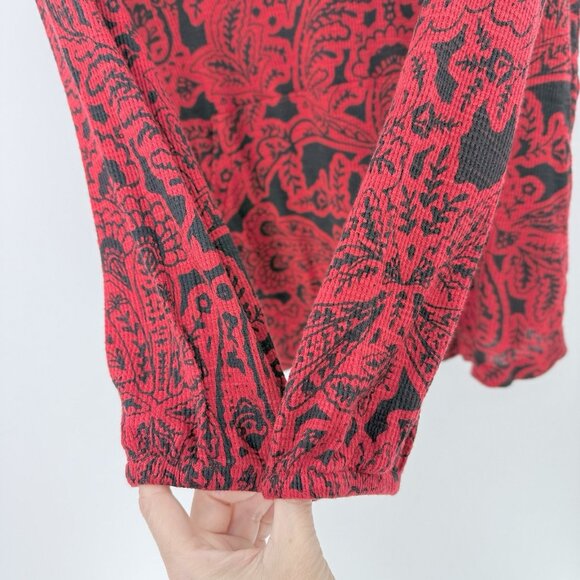 Soft Surroundings  Red/Black Paisley Kendra Waffle‎ Stretch Knit Top Sz M Boho - Picture 6 of 8